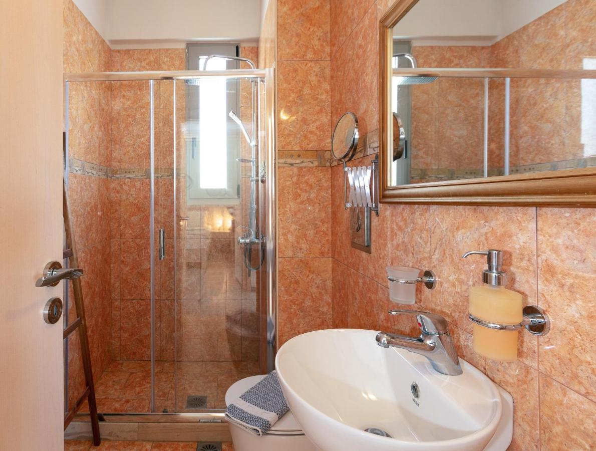 Evgoro Luxury Suites 아기아갈리니 외부 사진